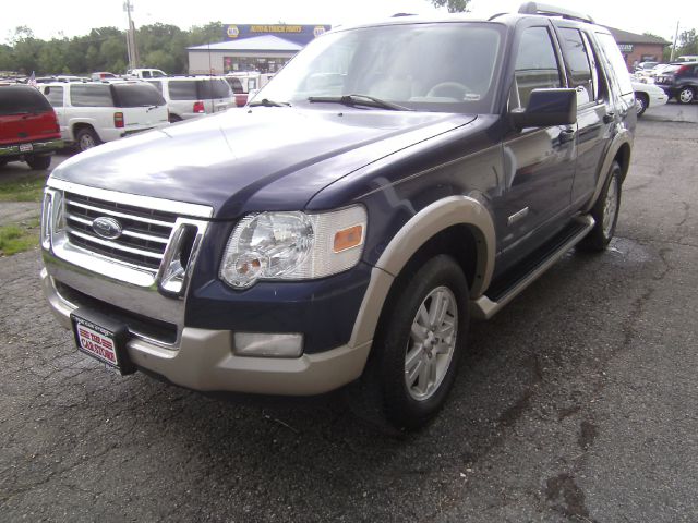 2006 Ford Explorer Custom Deluxe