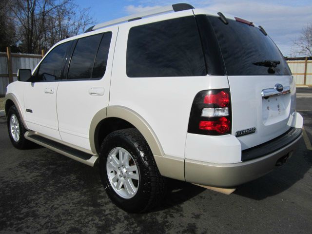 2006 Ford Explorer LT CREW 25