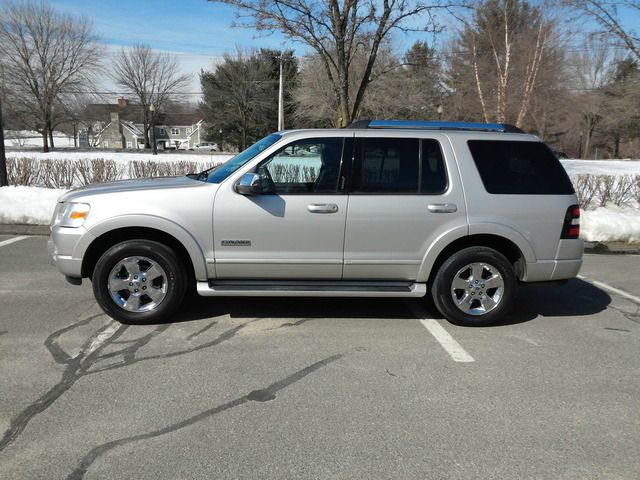 2006 Ford Explorer 2dr LWB