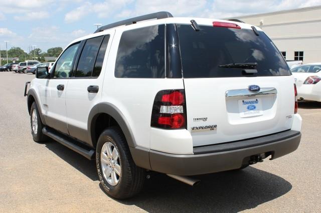 2006 Ford Explorer ESi