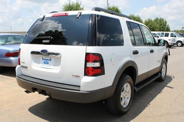 2006 Ford Explorer ESi