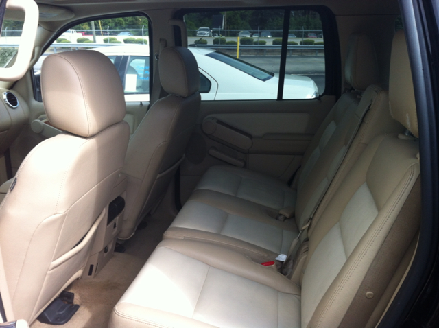 2006 Ford Explorer LT CREW 25