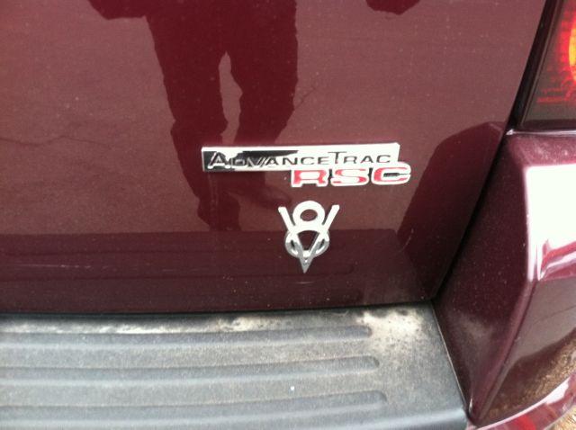 2006 Ford Explorer SLT 25