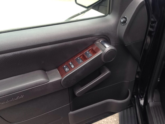 2006 Ford Explorer 4dr 2.5L Turbo W/sunroof/3rd Row AWD SUV