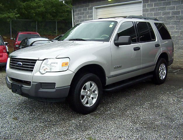 2006 Ford Explorer LT CREW 25
