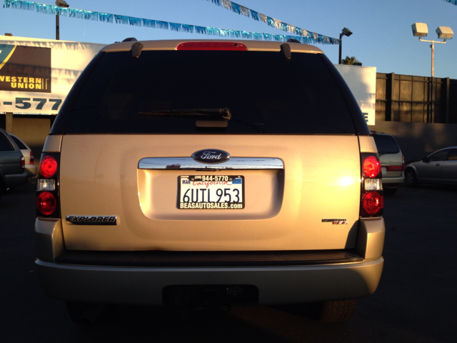 2007 Ford Explorer LTZ CREW 25