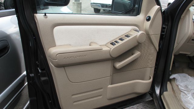 2007 Ford Explorer LT EXT 15