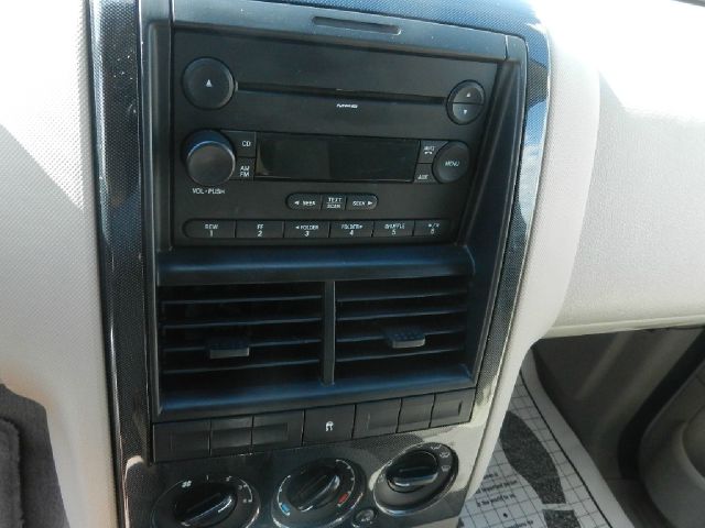 2007 Ford Explorer LT EXT 15