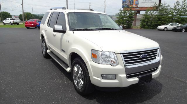 2007 Ford Explorer 2dr LWB