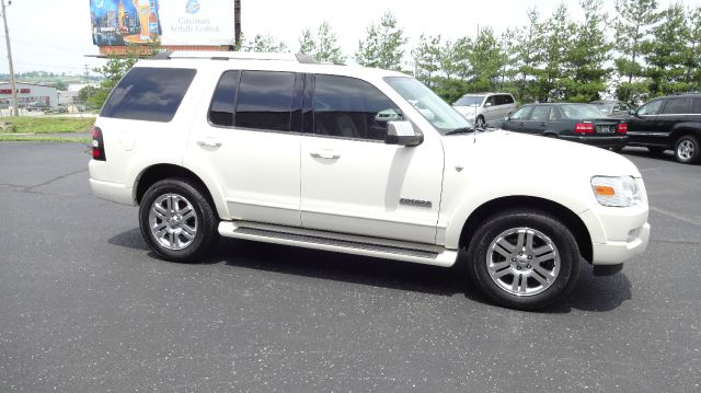 2007 Ford Explorer 2dr LWB