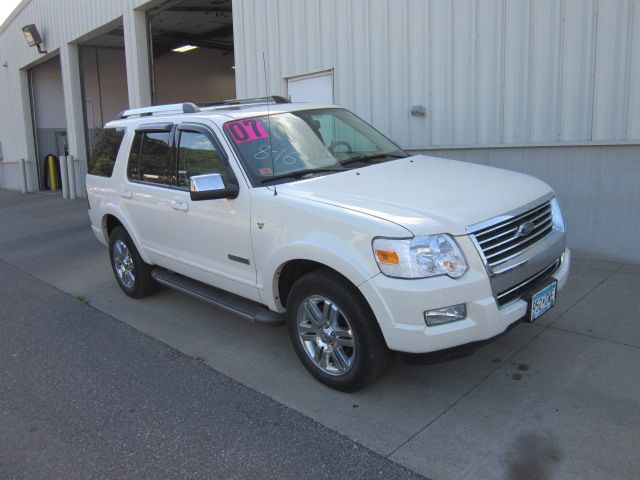 2007 Ford Explorer 2dr LWB