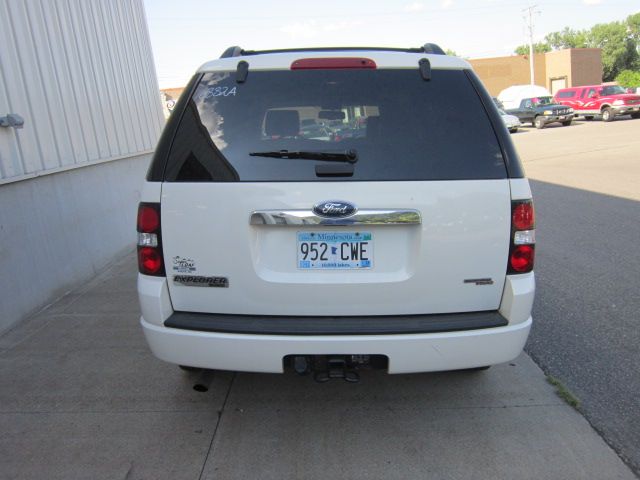 2007 Ford Explorer 2dr LWB