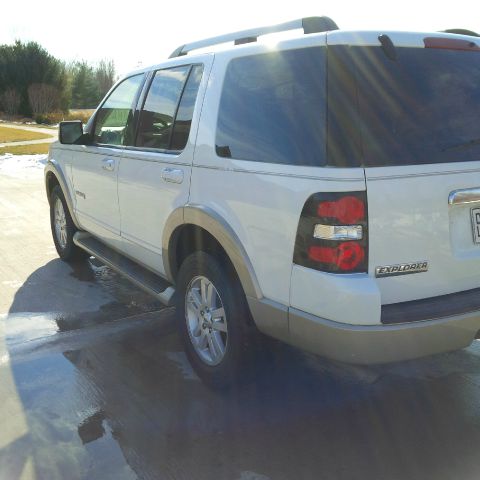 2007 Ford Explorer LT CREW 25