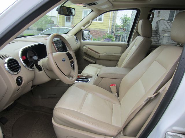 2007 Ford Explorer LS NICE