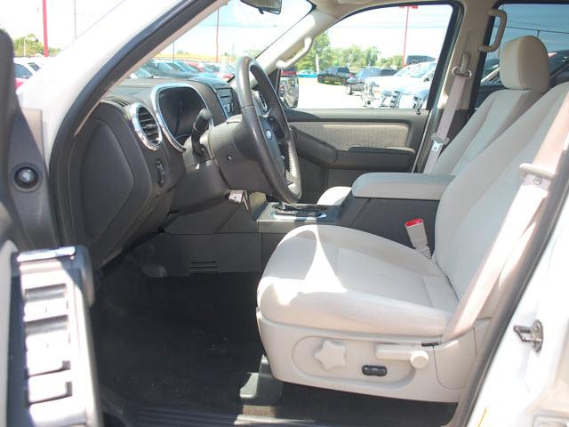 2008 Ford Explorer ESi