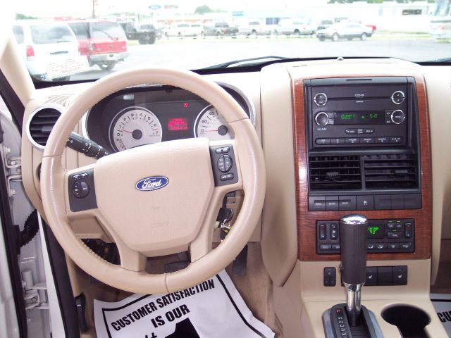 2008 Ford Explorer 2500 4WD