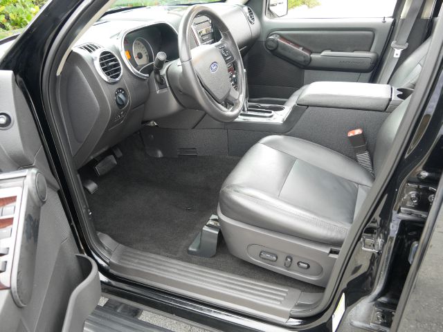 2008 Ford Explorer SLT Sharp