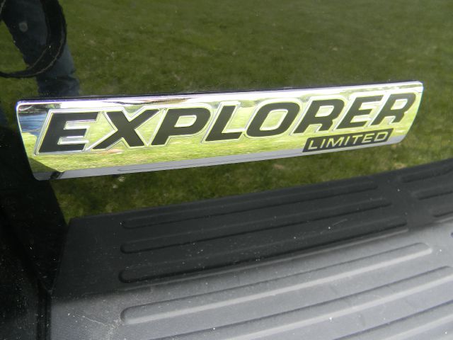 2009 Ford Explorer SLS Base