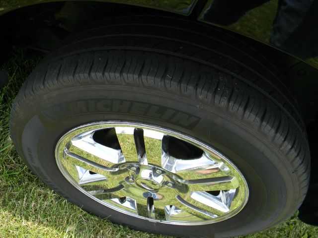 2009 Ford Explorer SLS Base