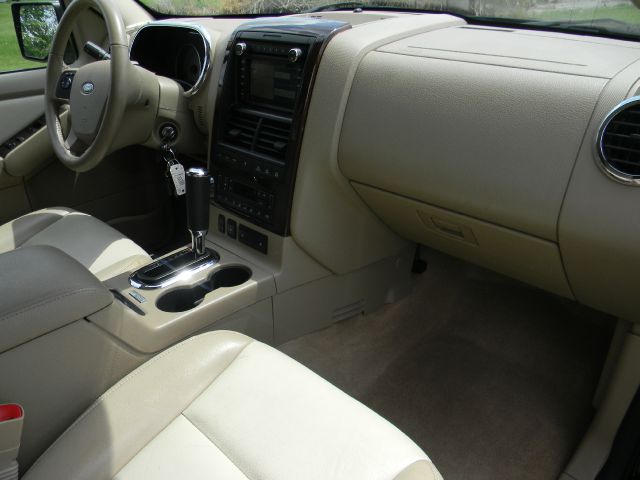 2009 Ford Explorer SLS Base