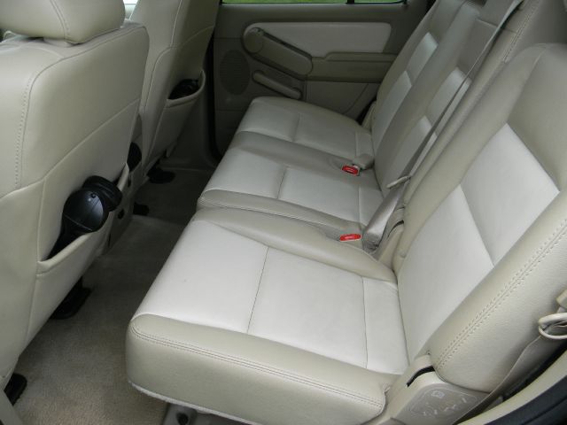 2009 Ford Explorer SLS Base