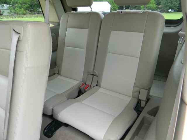 2009 Ford Explorer SLS Base