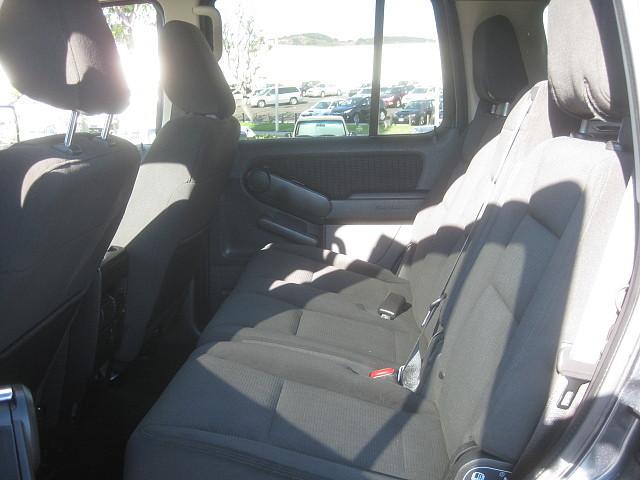 2010 Ford Explorer XL Crew Cab Super Duty