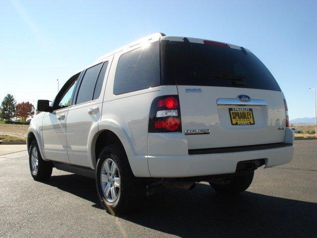 2010 Ford Explorer ESi