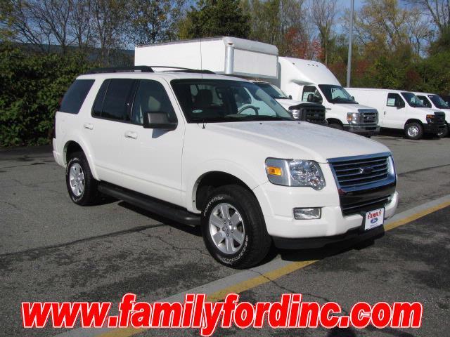 2010 Ford Explorer ESi