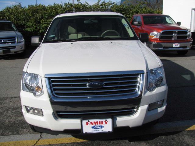 2010 Ford Explorer ESi