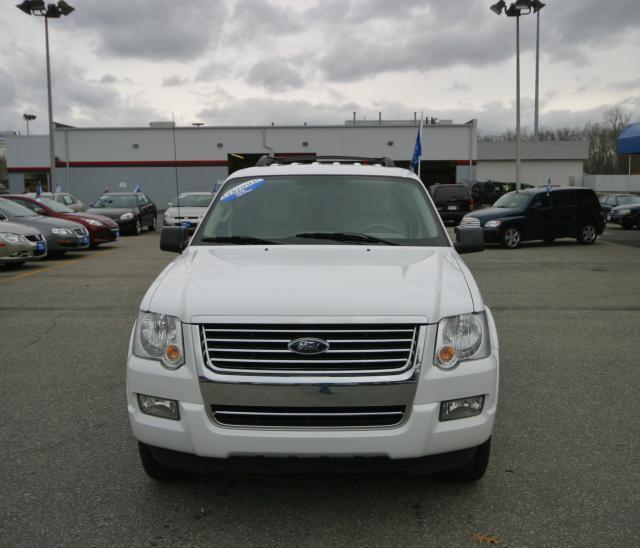 2010 Ford Explorer ESi