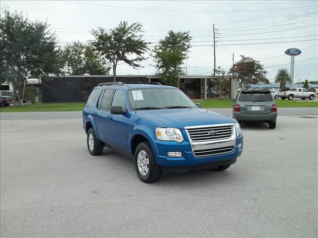 2010 Ford Explorer ESi