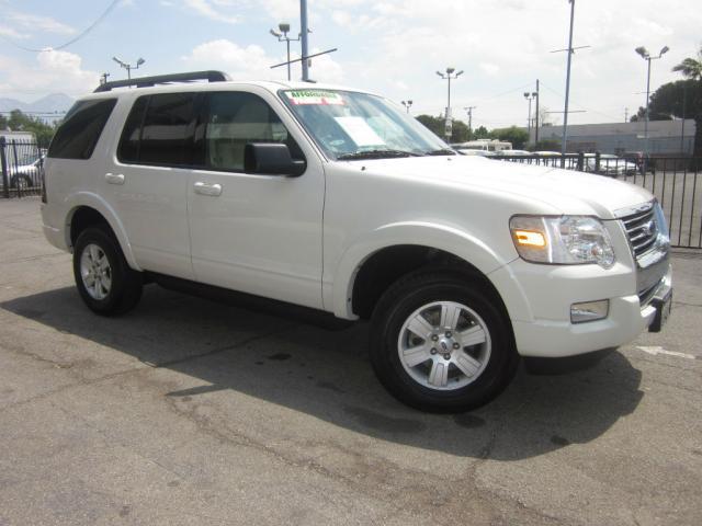 2010 Ford Explorer ESi