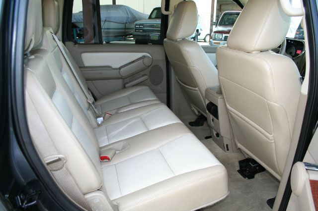 2010 Ford Explorer LT CREW 25