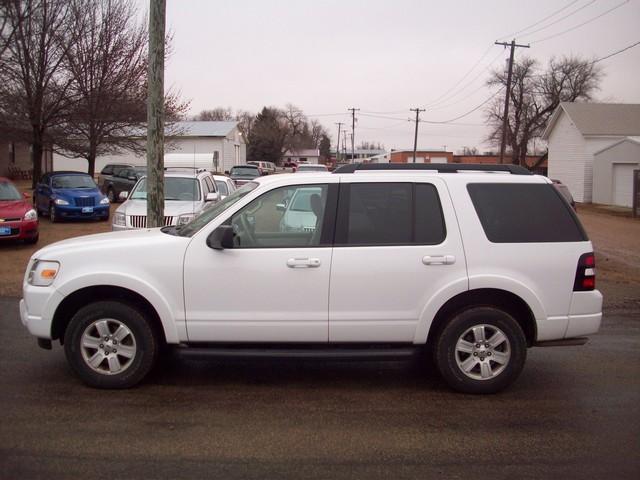 2010 Ford Explorer ESi