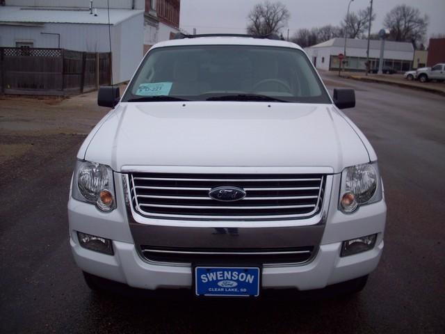 2010 Ford Explorer ESi