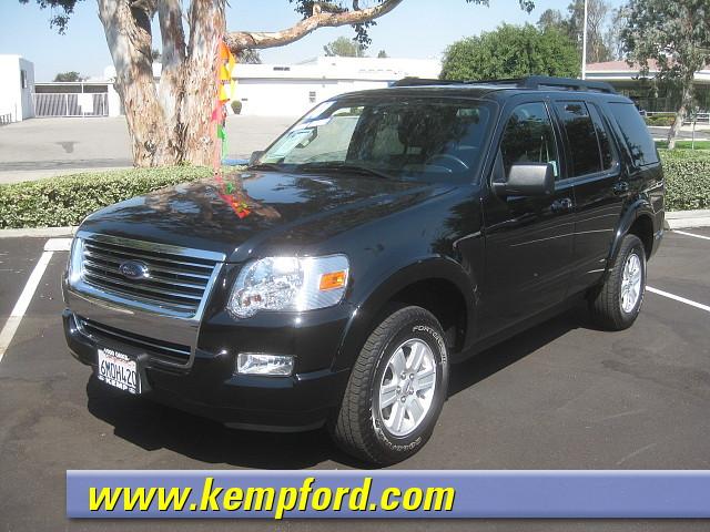 2010 Ford Explorer XL Crew Cab Super Duty