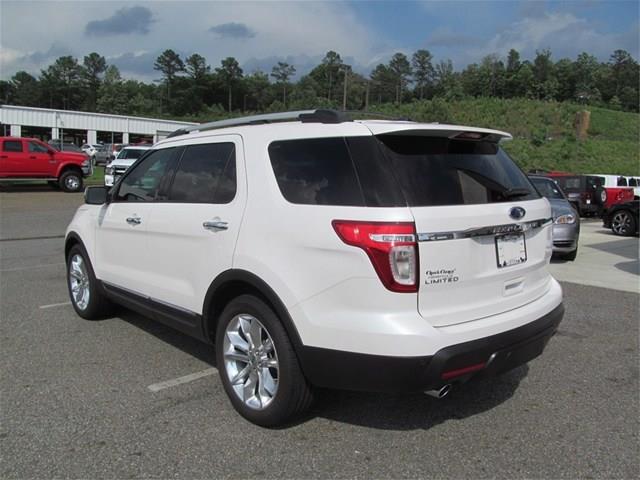 2011 Ford Explorer SLT 25