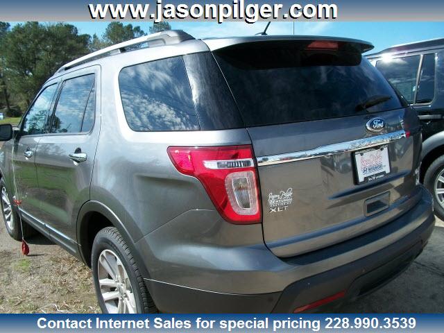 2011 Ford Explorer ESi