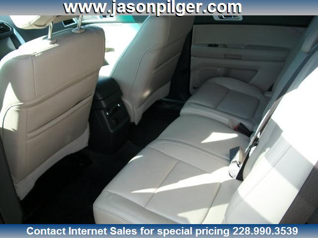 2011 Ford Explorer ESi