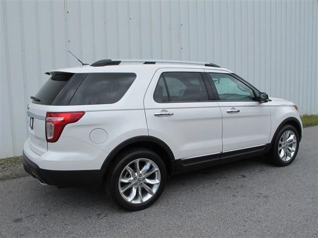 2011 Ford Explorer ESi