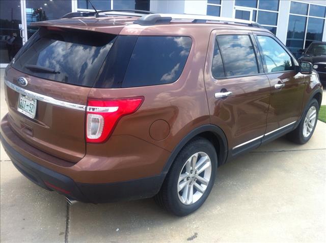 2011 Ford Explorer ESi