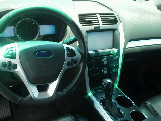 2012 Ford Explorer ESi