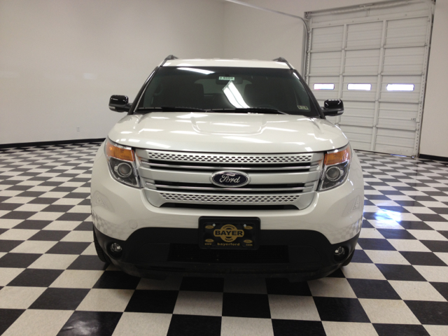 2013 Ford Explorer 31 FOOT
