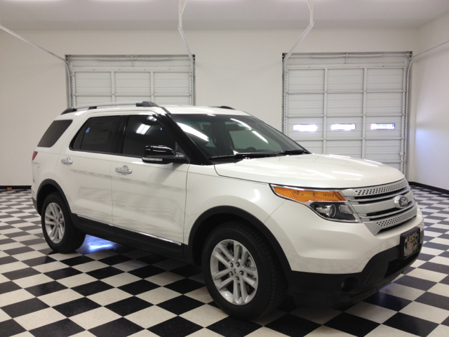 2013 Ford Explorer 31 FOOT