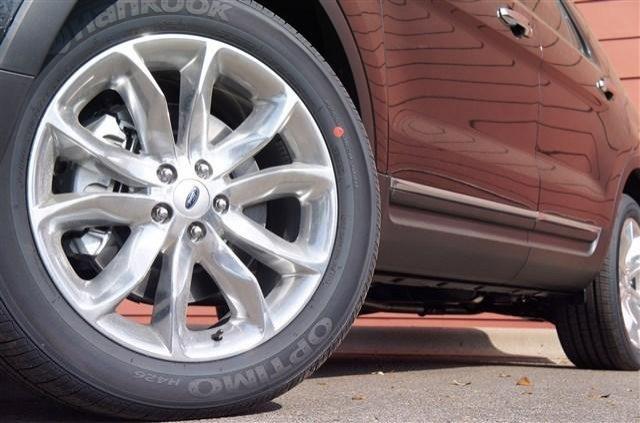 2013 Ford Explorer SLT 25