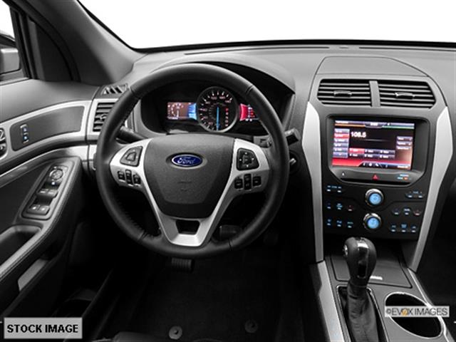 2013 Ford Explorer ESi