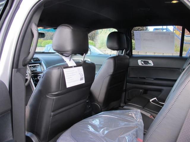 2013 Ford Explorer SLT 25