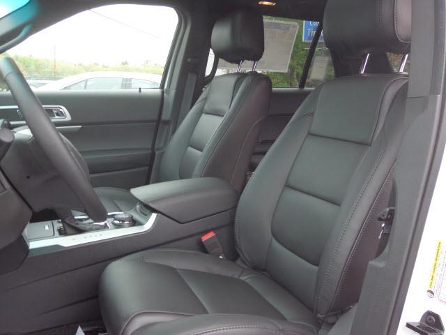 2013 Ford Explorer ESi