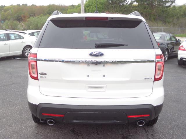 2013 Ford Explorer ESi